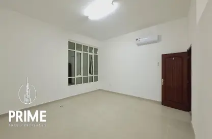 Apartment - Studio - 1 Bathroom for rent in Al Nahyan Camp - Abu Dhabi