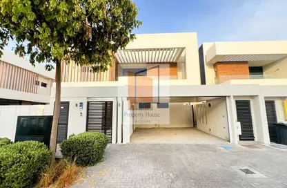 Villa - 5 Bedrooms - 6 Bathrooms for rent in West Yas - Yas Island - Abu Dhabi