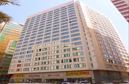 Full Floor - Studio for rent in Al Najda Street - Abu Dhabi