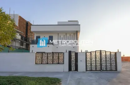 Villa - 5 Bedrooms - 4 Bathrooms for sale in Fay Alreeman - Al Shamkha - Abu Dhabi