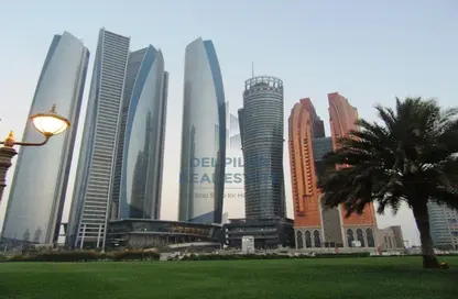 Apartment - 4 Bedrooms - 5 Bathrooms for rent in Etihad Tower 4 - Etihad Towers - Corniche Road - Abu Dhabi