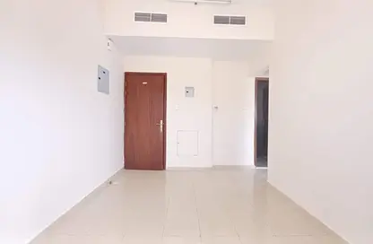 Apartment - 1 Bedroom - 1 Bathroom for rent in Muwaileh 3 Building - Muwaileh - Sharjah