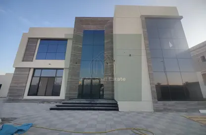 Villa - 4 Bedrooms - 7 Bathrooms for rent in Al Khawaneej 2 - Al Khawaneej - Dubai