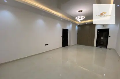 Villa - 5 Bedrooms for rent in Al Amerah - Ajman