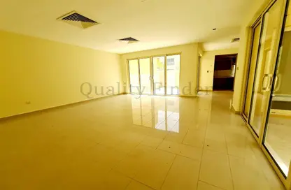 Villa - 3 Bedrooms - 4 Bathrooms for rent in Hemaim Community - Al Raha Gardens - Abu Dhabi