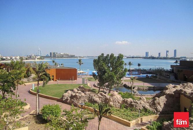 Apartment - 1 Bedroom - 2 Bathrooms for rent in Ruby - Tiara Residences - Palm Jumeirah - Dubai