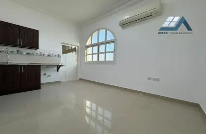 Apartment - 1 Bathroom for rent in Mohamed Bin Zayed Centre - Mohamed Bin Zayed City - Abu Dhabi