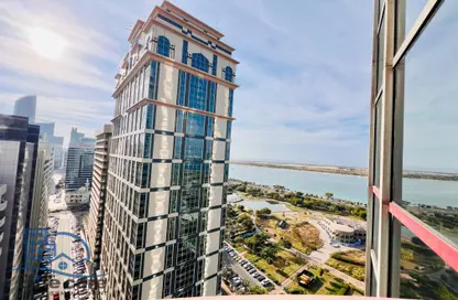 Apartment - 4 Bedrooms - 5 Bathrooms for rent in Silver Tower - Corniche Road - Abu Dhabi