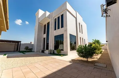 Villa - 5 Bedrooms - 6 Bathrooms for rent in Al Barsha South 2 - Al Barsha South - Al Barsha - Dubai