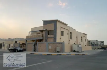 Villa - 5 Bedrooms for sale in Al Zaheya Gardens - Al Zahya - Ajman