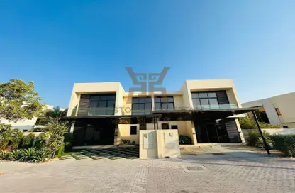 Villa - 5 Bedrooms - 6 Bathrooms for sale in The Field - DAMAC Hills - Dubai