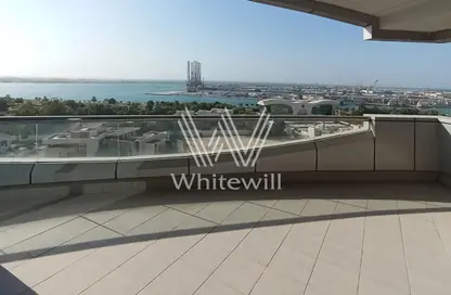 Apartment - 4 Bedrooms - 5 Bathrooms for rent in Al Mina Tower - Al Mina - Abu Dhabi