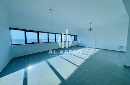 Apartment - 3 Bedrooms - 4 Bathrooms for rent in Al Waha Residence - Al Khan - Sharjah