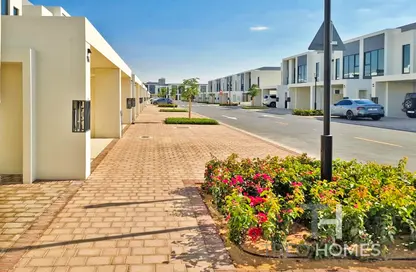 Townhouse - 3 Bedrooms - 3 Bathrooms for rent in Shams Townhouses - Town Square - Dubai