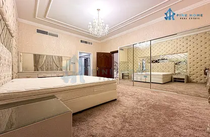 Villa - 4 Bedrooms - 5 Bathrooms for rent in Airport Road - Abu Dhabi