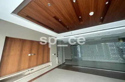 Office Space - Studio - 1 Bathroom for rent in Tourist Club Area - Abu Dhabi