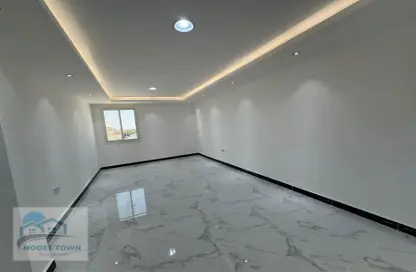 Apartment - 1 Bathroom for rent in Baniyas - Abu Dhabi