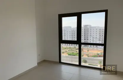 Apartment - 2 Bedrooms - 2 Bathrooms for sale in Zahra Breeze Apartments 4A - Zahra Breeze Apartments - Town Square - Dubai