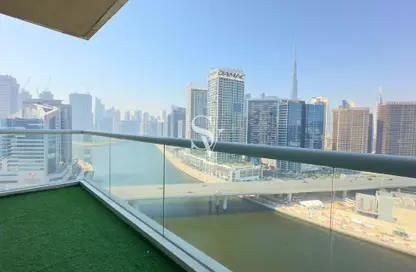 Apartment - 1 Bedroom - 1 Bathroom for rent in Mayfair Residency - Business Bay - Dubai