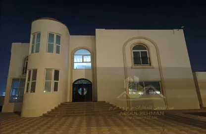 Villa - 6 Bedrooms for rent in Al Suyoh 5 - Al Suyoh - Sharjah