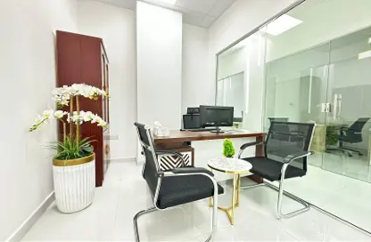 Business Centre - Studio - 1 Bathroom for rent in Red Avenue - Al Garhoud - Dubai