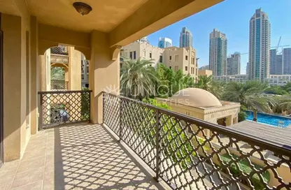 Apartment - 3 Bedrooms - 5 Bathrooms for sale in Yansoon 8 - Yansoon - Old Town - Dubai