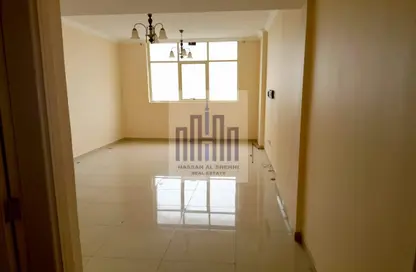 Apartment - 3 Bedrooms - 3 Bathrooms for rent in Muwaileh 3 Building - Muwaileh - Sharjah