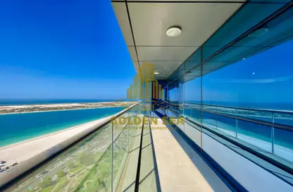 Apartment - 5 Bedrooms - 6 Bathrooms for rent in Wave tower - Corniche Road - Abu Dhabi