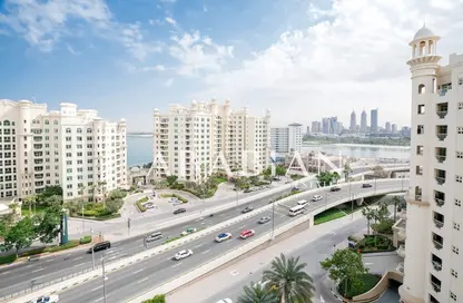 Apartment - 3 Bedrooms - 4 Bathrooms for sale in Al Hamri - Shoreline Apartments - Palm Jumeirah - Dubai