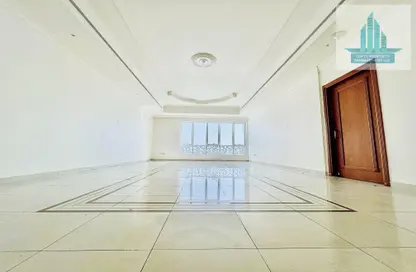 Apartment - 3 Bedrooms - 5 Bathrooms for rent in Mermaid Building - Khalidiya Street - Al Khalidiya - Abu Dhabi