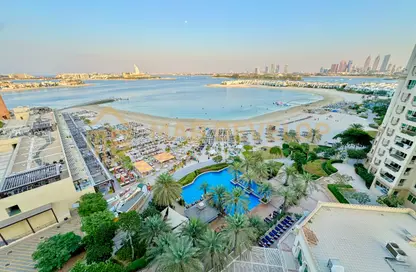 Apartment - 2 Bedrooms - 3 Bathrooms for rent in Al Das - Shoreline Apartments - Palm Jumeirah - Dubai