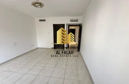 Apartment - 2 Bedrooms - 2 Bathrooms for rent in Qasimia 13 building - Al Nad - Al Qasimia - Sharjah