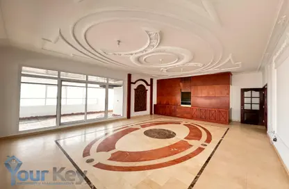 Penthouse - 3 Bedrooms - 4 Bathrooms for rent in Cornich Al Khalidiya - Al Khalidiya - Abu Dhabi