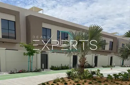 Townhouse - 3 Bedrooms - 4 Bathrooms for sale in Aldhay at Bloom Gardens - Bloom Gardens - Al Salam Street - Abu Dhabi