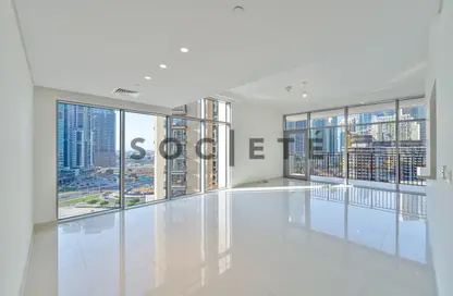 Apartment - 2 Bedrooms - 2 Bathrooms for rent in Boulevard Crescent Tower 1 - BLVD Crescent - Downtown Dubai - Dubai