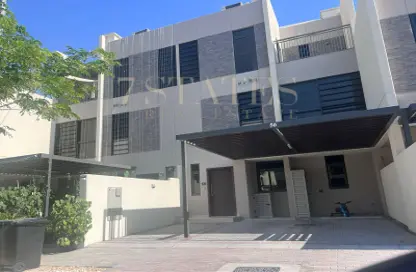 Villa - 5 Bedrooms - 6 Bathrooms for rent in Zinnia - The Roots DAMAC Hills 2 - Damac Hills 2 - Dubai