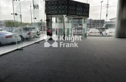 Retail - Studio for rent in Khalidiya Street - Al Khalidiya - Abu Dhabi