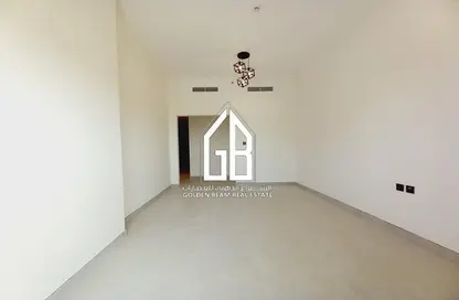 Apartment - 2 Bedrooms - 2 Bathrooms for rent in Al Warsan 4 - Al Warsan - Dubai