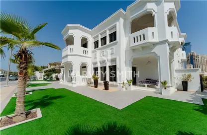 Villa - 6 Bedrooms - 7 Bathrooms for rent in Signature Villas Frond B - Signature Villas - Palm Jumeirah - Dubai