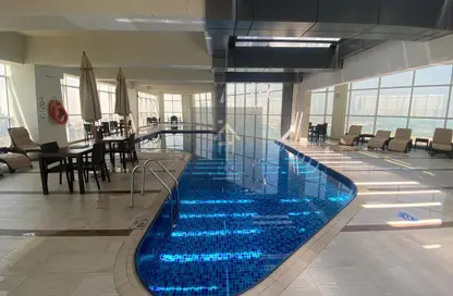 Apartment - 4 Bedrooms - 6 Bathrooms for rent in Wave tower - Corniche Road - Abu Dhabi