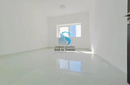 Apartment - 2 Bedrooms - 2 Bathrooms for rent in Rasheed Tower 3 - Al Taawun - Sharjah