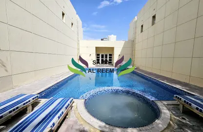 Compound - 5 Bedrooms - 4 Bathrooms for rent in Umm Suqeim 1 Villas - Umm Suqeim 1 - Umm Suqeim - Dubai