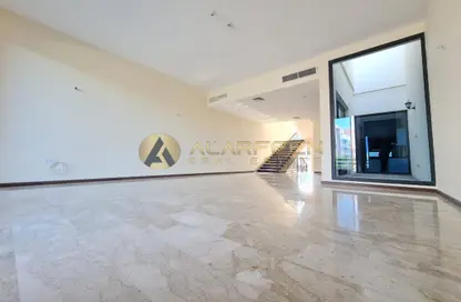 Villa - 4 Bedrooms - 5 Bathrooms for rent in Westar Vista - Jumeirah Village Circle - Dubai