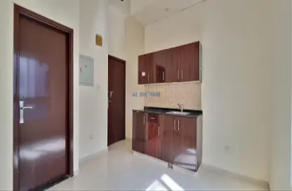 Apartment - 1 Bathroom for rent in Naif - Deira - Dubai