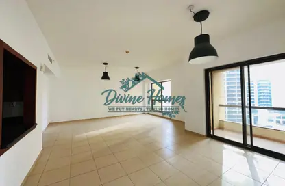 Apartment - 2 Bedrooms - 3 Bathrooms for rent in Rimal 4 - Rimal - Jumeirah Beach Residence - Dubai