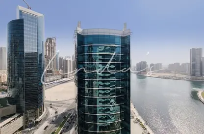 Apartment - 1 Bedroom - 2 Bathrooms for sale in Bay's Edge - Business Bay - Dubai