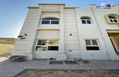 Villa - 6 Bedrooms for rent in Al Khaldeia Area - Sharjah