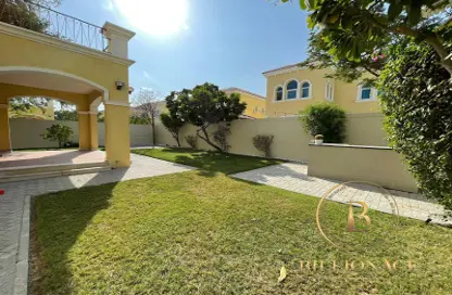 Villa - 3 Bedrooms - 5 Bathrooms for rent in Legacy - Jumeirah Park - Dubai