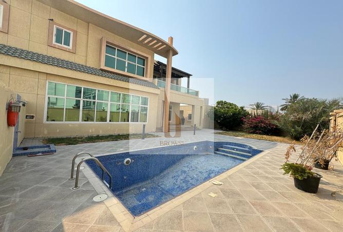 Rent in Umm Suqeim 2 Villas: Private Pool+Garden | Semi Detached | 4BR ...