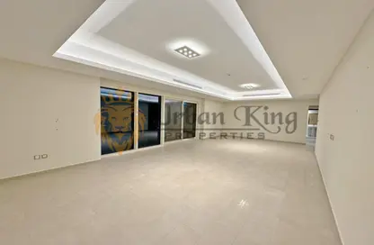 Apartment - 3 Bedrooms - 5 Bathrooms for rent in Jam Tower - Downtown Dubai - Dubai